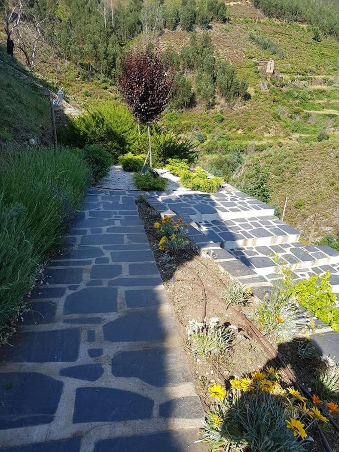 منزل الضيف Cha de Alvares  في Casas Do Sinhel المظهر الخارجي الصورة