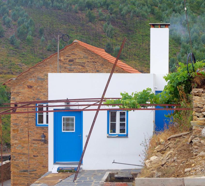 منزل الضيف Cha de Alvares  في Casas Do Sinhel المظهر الخارجي الصورة